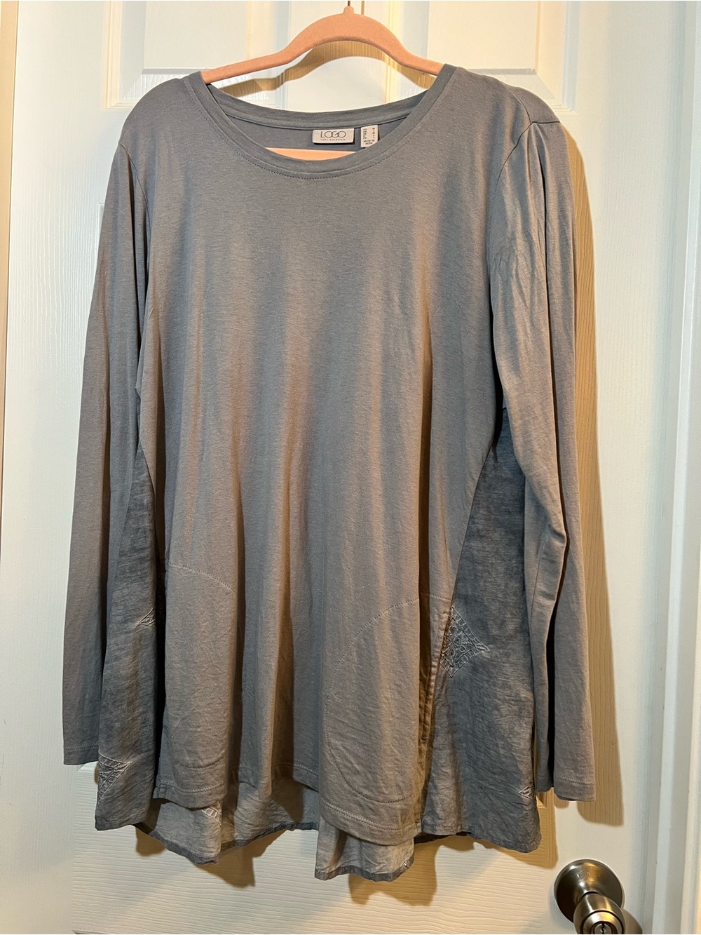 🦋 NWOT LOGO by Lori Goldstein Dusty blue Long-Sleeve Swing Tee size medium